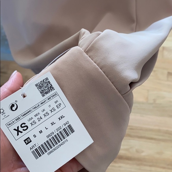 Zara Pants - Picture 2 of 2